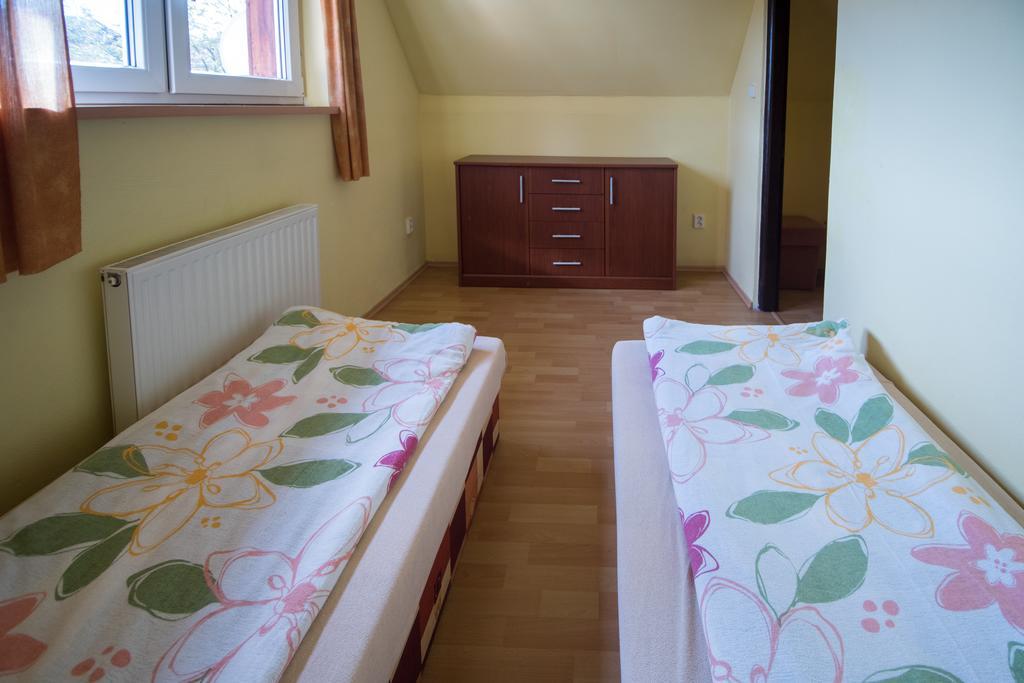 Privat U Raka Villa Liptovský Trnovec Exteriör bild